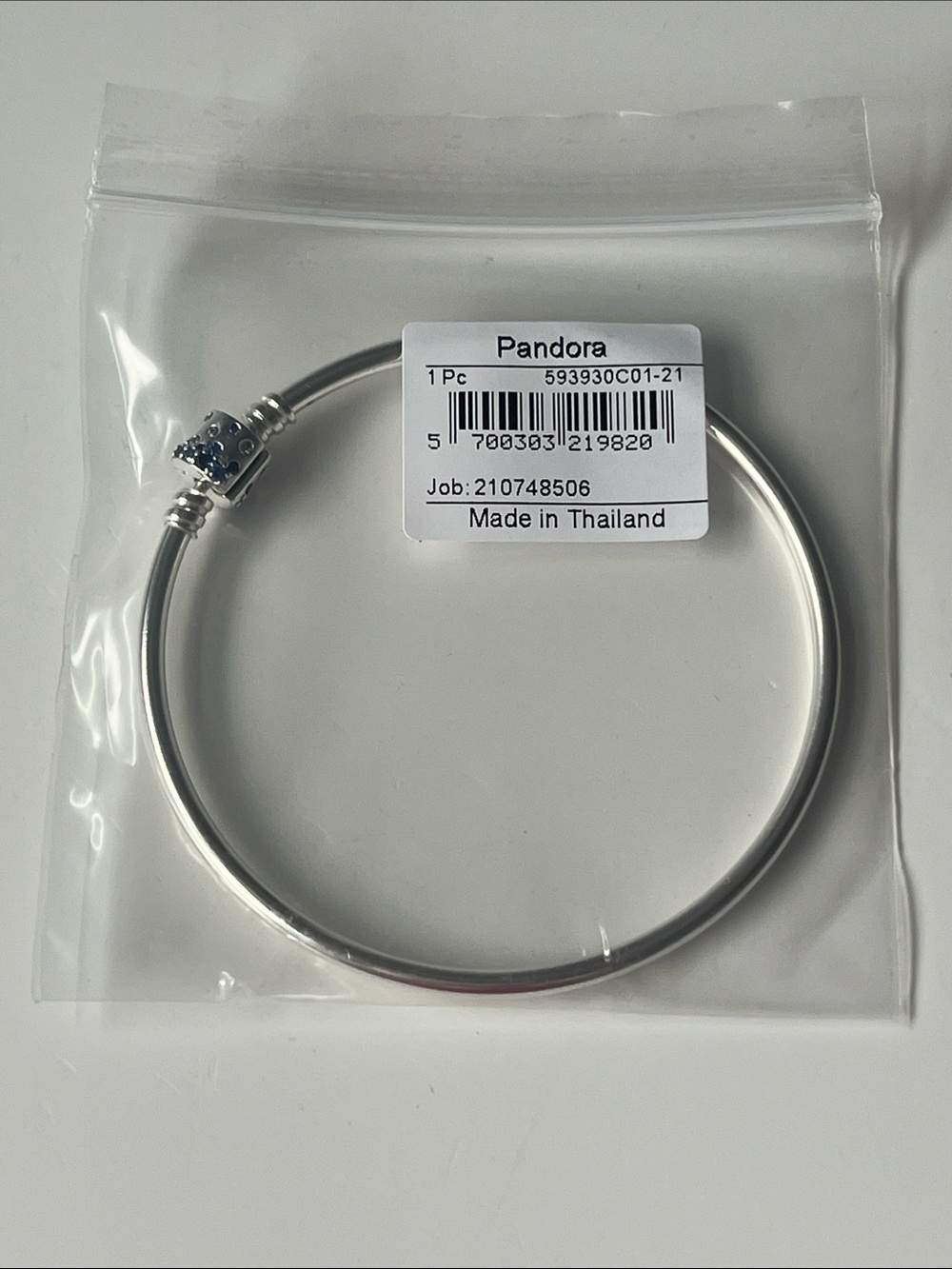 Pandora Sparkling Barrel Clasp Bracelet-NWT - Picture 3 of 4